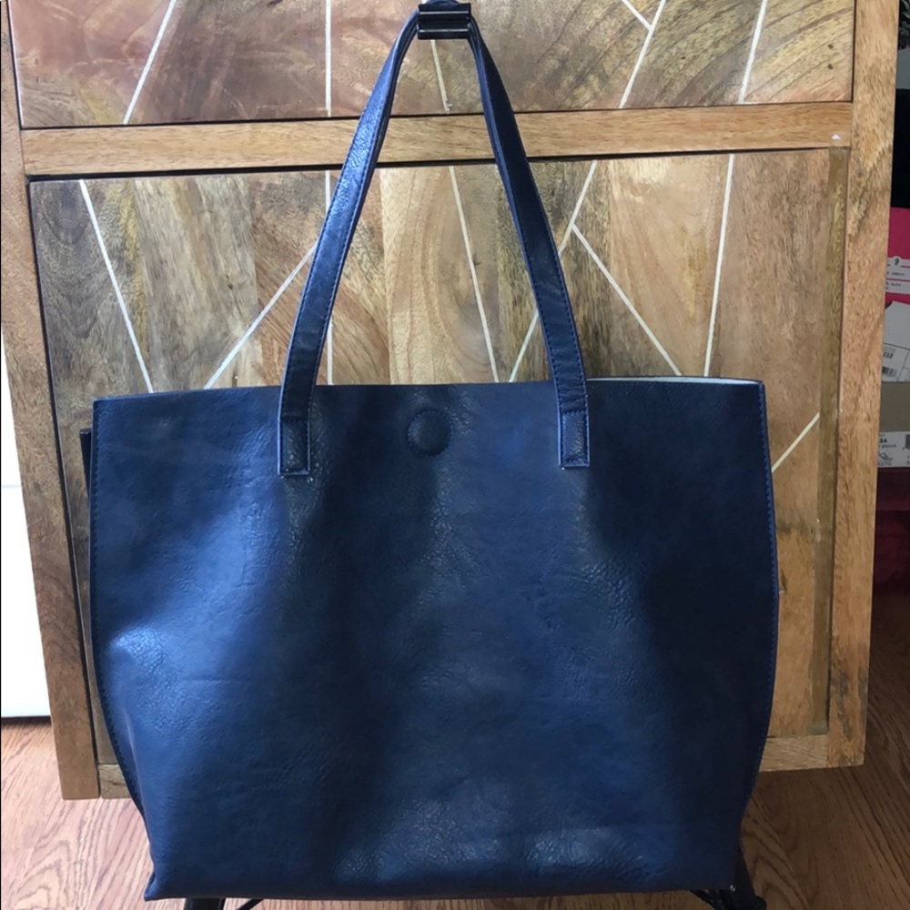 GH Bass 3 in 1 Reversible Tote w/ portable charger